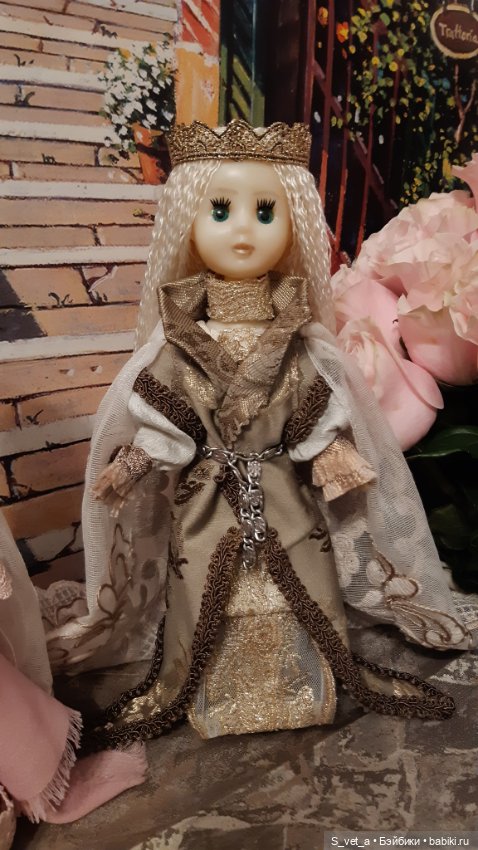 Новый взгляд на ивановских кукол