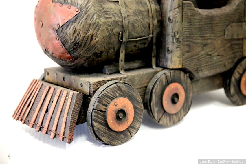 "Паровоз" на выставке "Праздник кукол. Кремль в Измайлово"