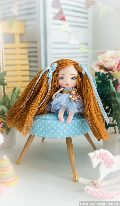 Маленькая куколка Симон — Авторские игрушки из разных материалов: синельная проволока