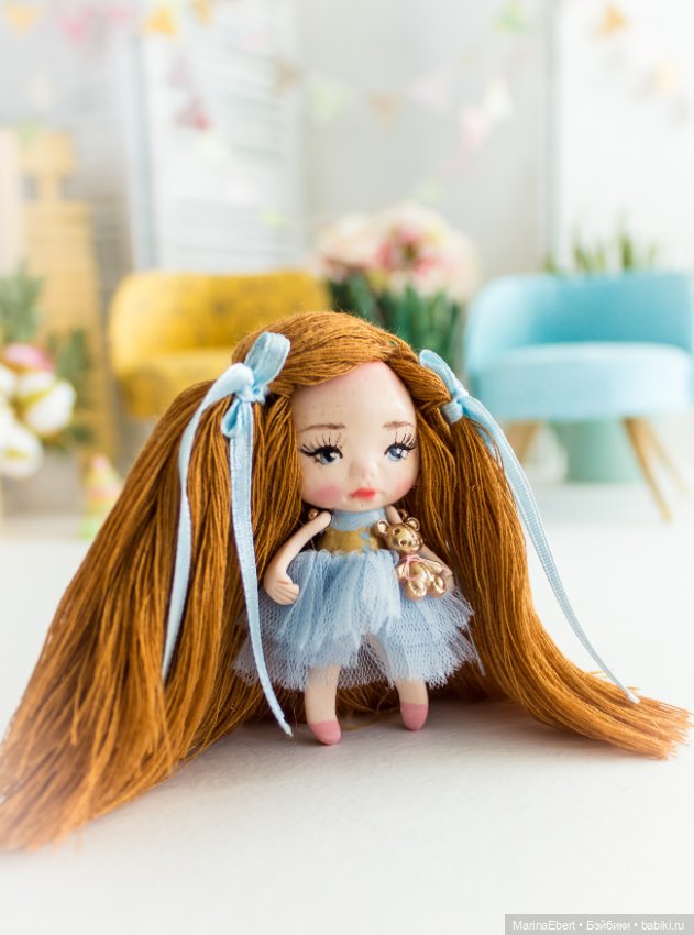 Маленькая куколка Симон — Авторские игрушки из разных материалов: синельная проволока (фото 5)