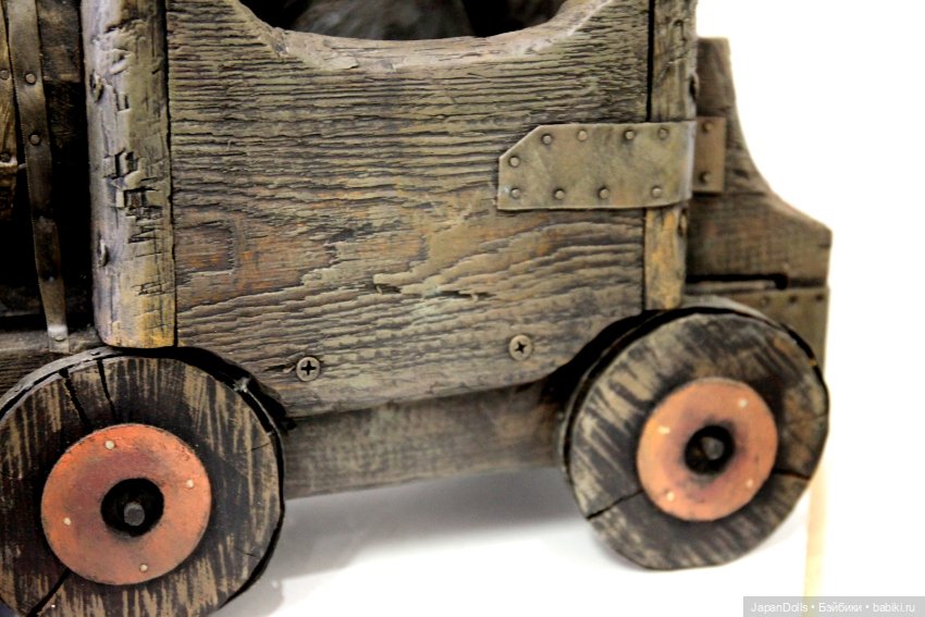 "Паровоз" на выставке "Праздник кукол. Кремль в Измайлово"