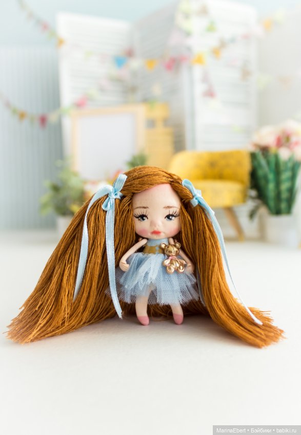 Маленькая куколка Симон — Авторские игрушки из разных материалов: синельная проволока (фото 4)