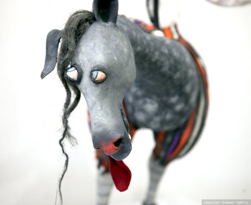 "Лошади больше не наливать" на выставке "Куклы с характером. Перезагрузка"