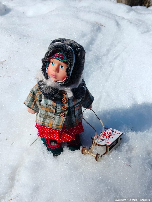 Серафима и салазки — Российские куклы Весна (фото 6)
