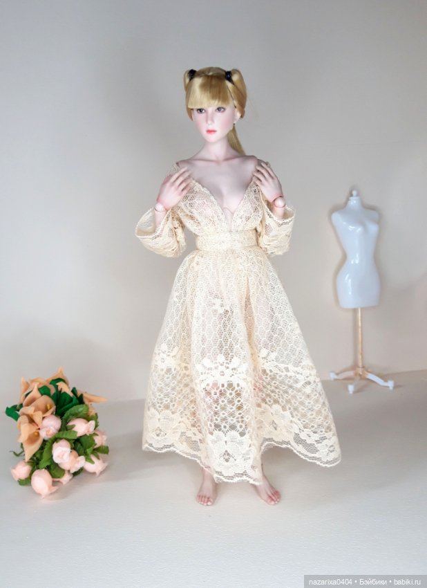 Моя новая девочка на теле Worldbox