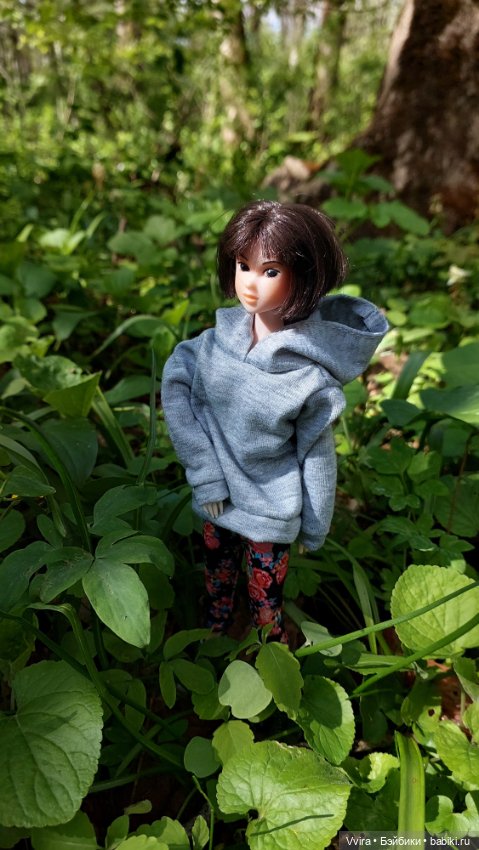 Много зелени и одна кукла (фото 3)