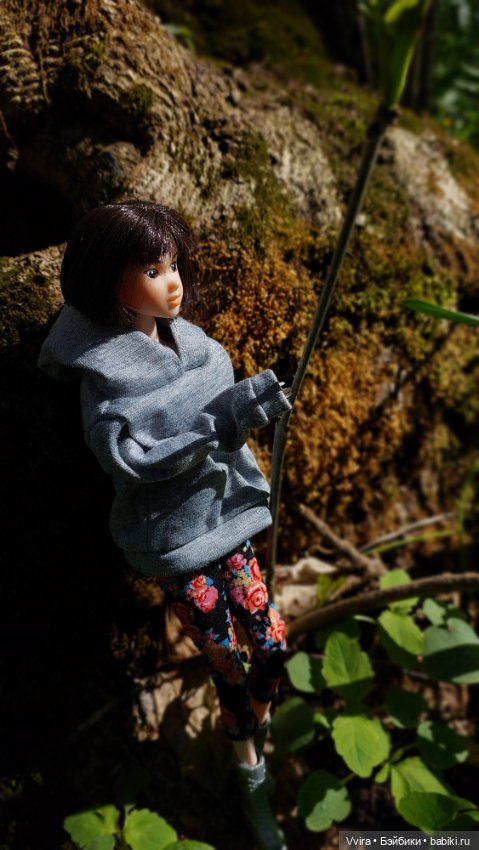 Много зелени и одна кукла (фото 2)