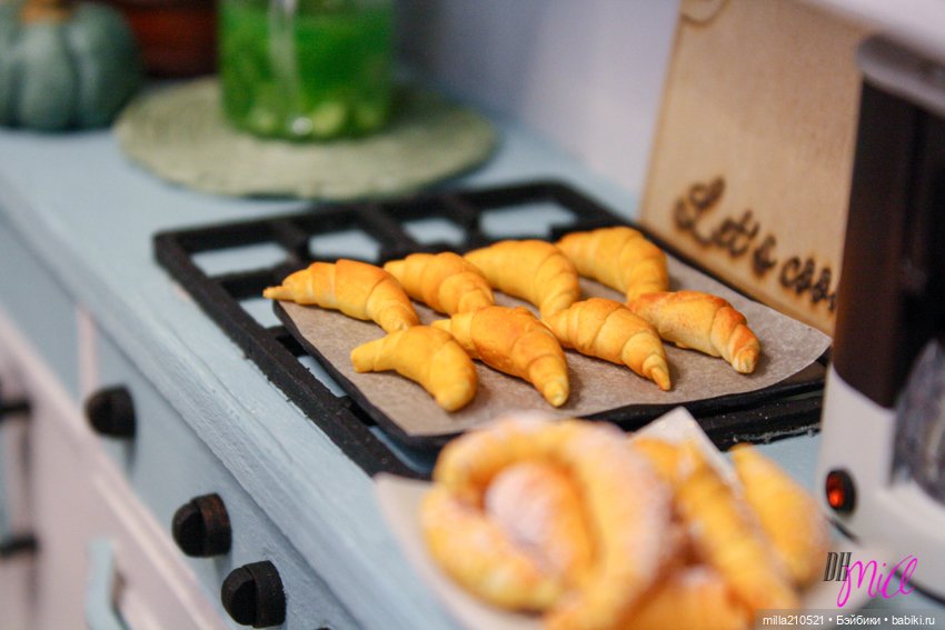 Новая кухня и круассаны — Румбоксы и кукольные интерьеры: фото