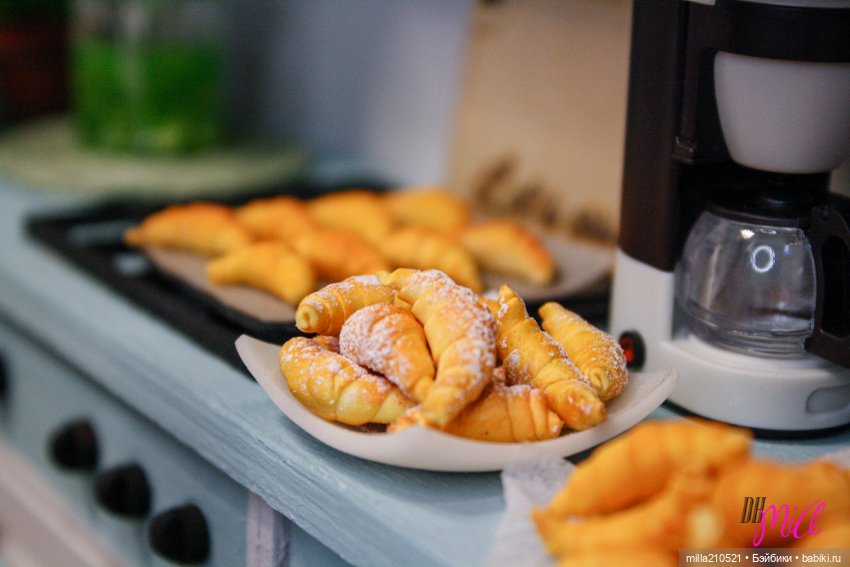 Новая кухня и круассаны — Румбоксы и кукольные интерьеры: фото