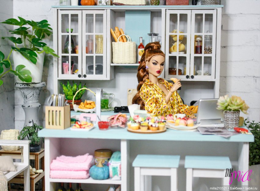 Новая кухня и круассаны — Румбоксы и кукольные интерьеры: фото