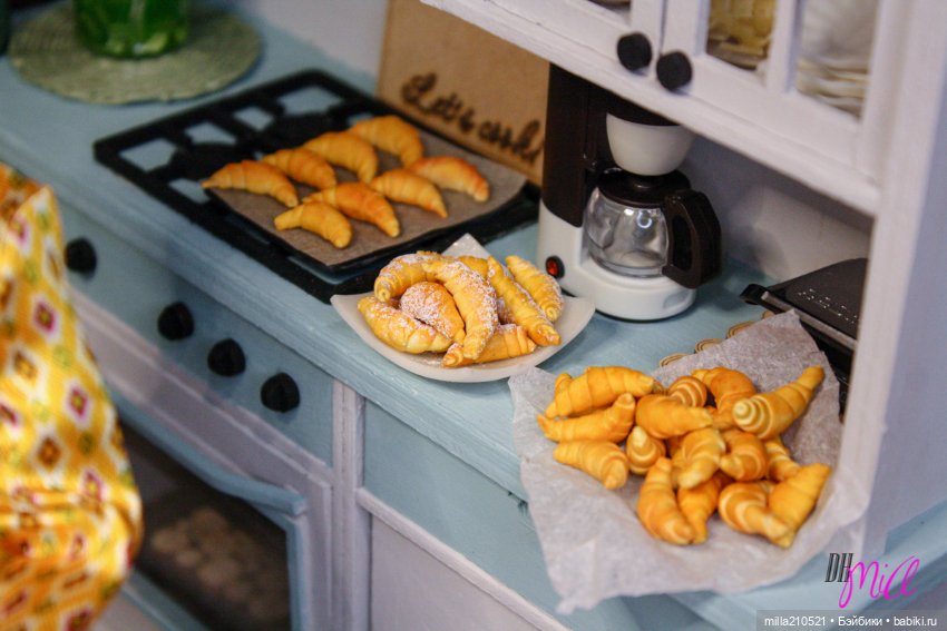 Новая кухня и круассаны — Румбоксы и кукольные интерьеры: фото