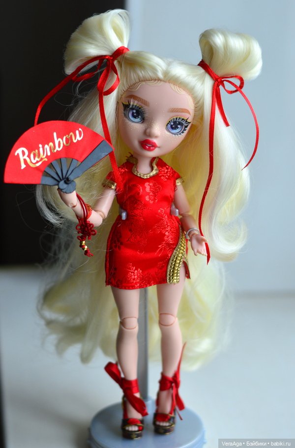 Делайла в красном — Куклы Rainbow High (Рейнбоу Хай (фото 5)