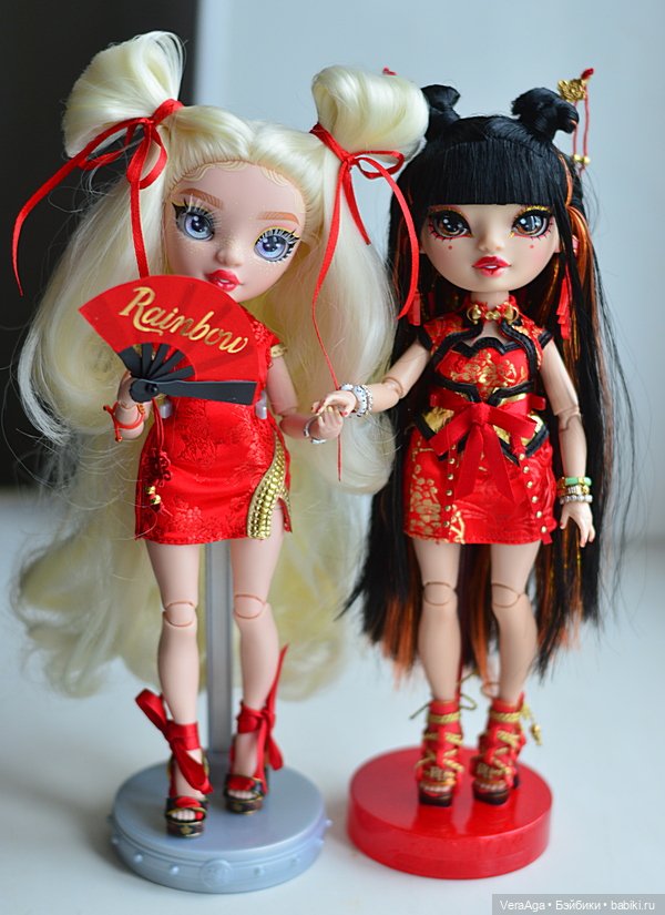 Делайла в красном — Куклы Rainbow High (Рейнбоу Хай (фото 3)