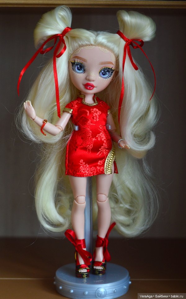 Делайла в красном — Куклы Rainbow High (Рейнбоу Хай (фото 10)