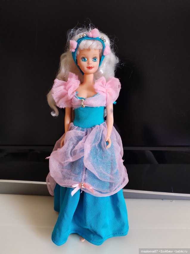 Не барби. Помогите распознать