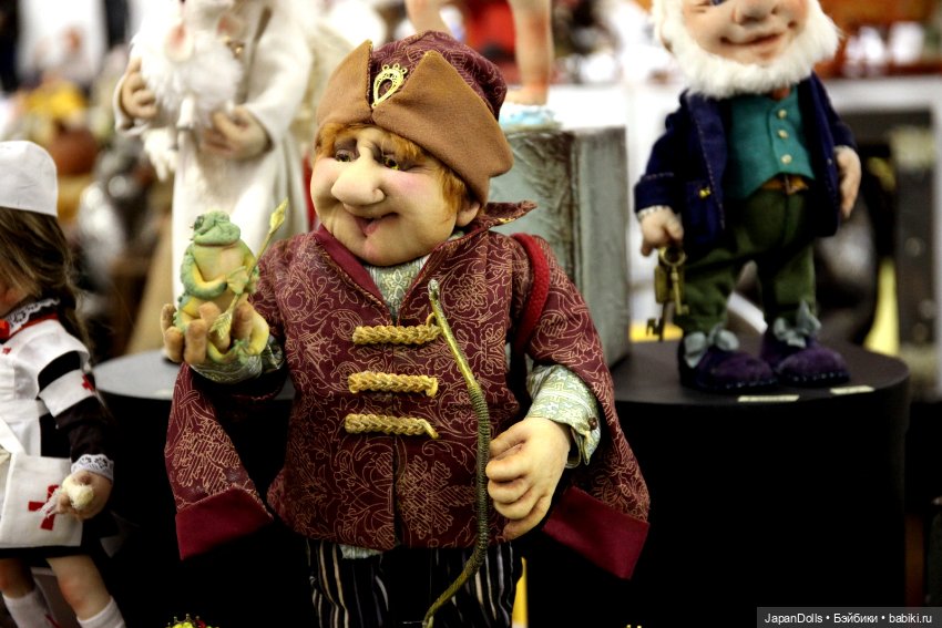 Представляем небольшую зарисовку с выставки "Праздник кукол. Кремль в Измайлово"