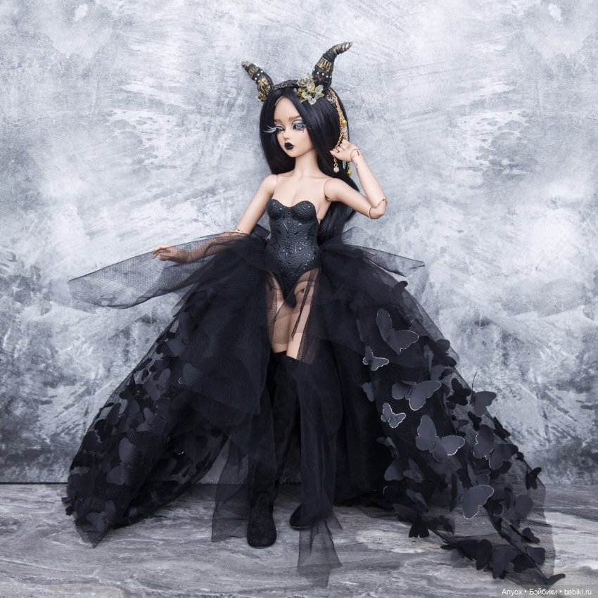 Королева Черных Мотыльков (фото 4)