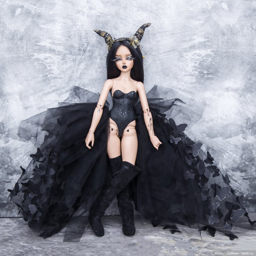 Королева Черных Мотыльков (фото 3)