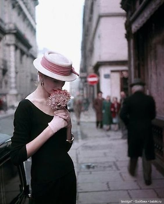 Серо-розовый 50-х — Культура