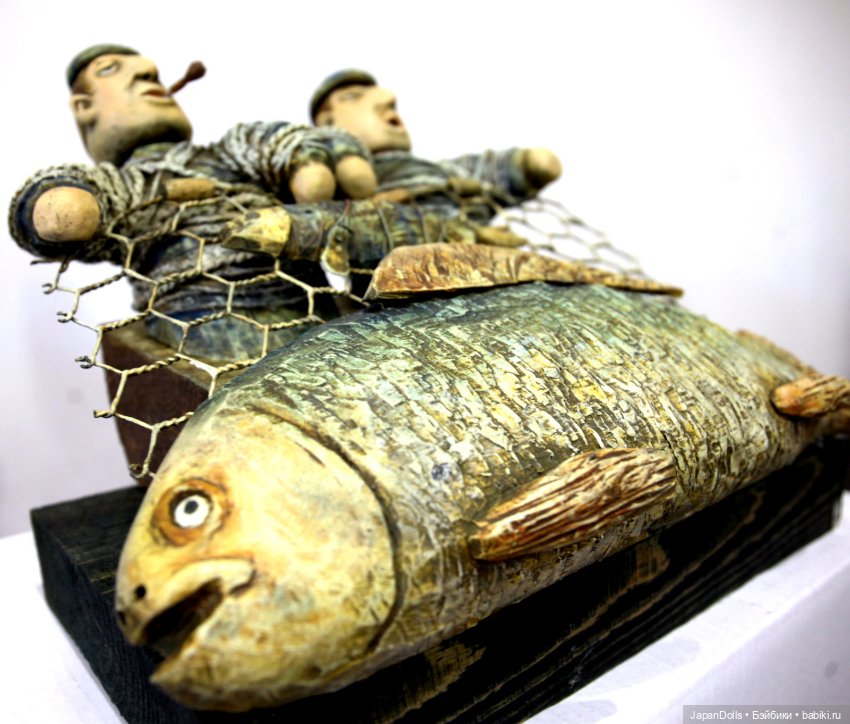 "Рыбаки с сетью" на выставке "Куклы с характером. Четвертая высота" (фото 9)