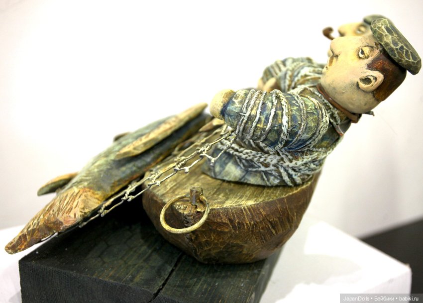 "Рыбаки с сетью" на выставке "Куклы с характером. Четвертая высота"