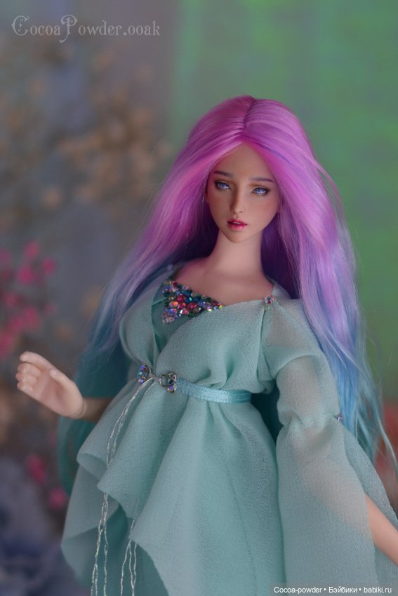 Цветочный образ экшн девушки