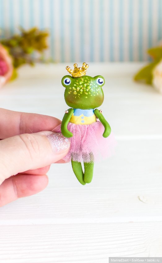 Новая лягушечка — Авторские миниатюрные куклы: лепка (фото 2)