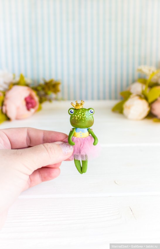Новая лягушечка — Авторские миниатюрные куклы: лепка (фото 4)