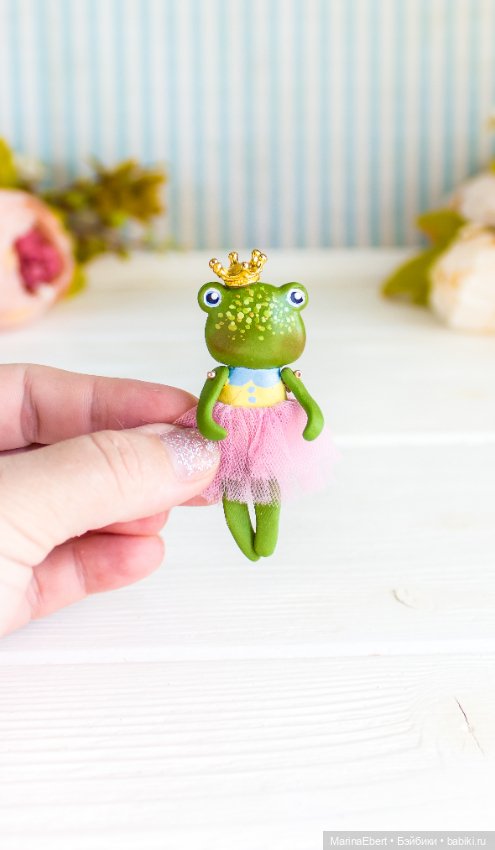 Новая лягушечка — Авторские миниатюрные куклы: лепка (фото 9)