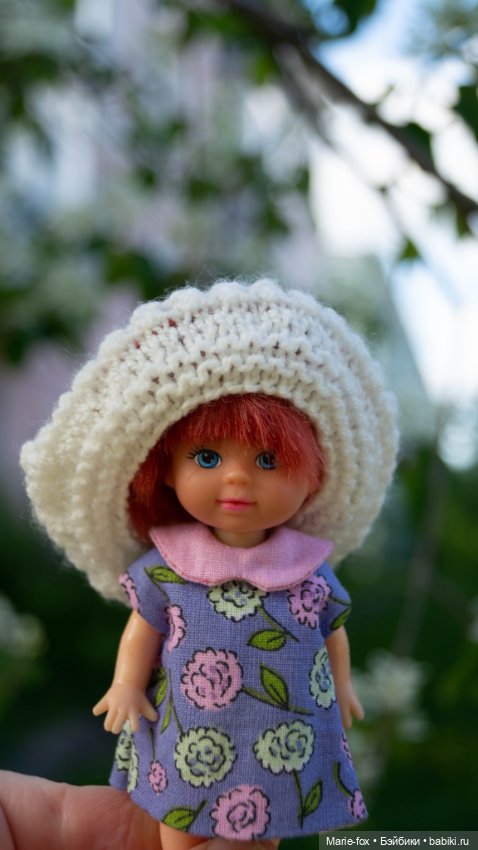 Рыжики в цветах: девочка в береточке и задумчивая косичка (фото 3)