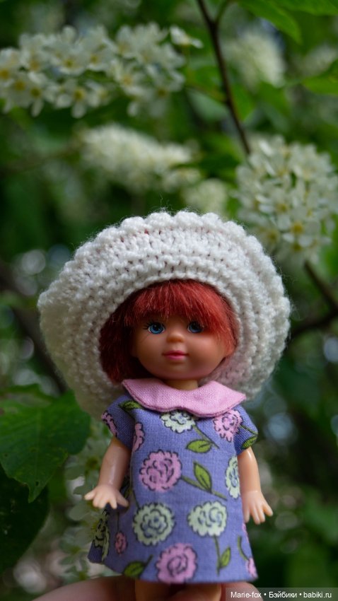 Рыжики в цветах: девочка в береточке и задумчивая косичка (фото 8)