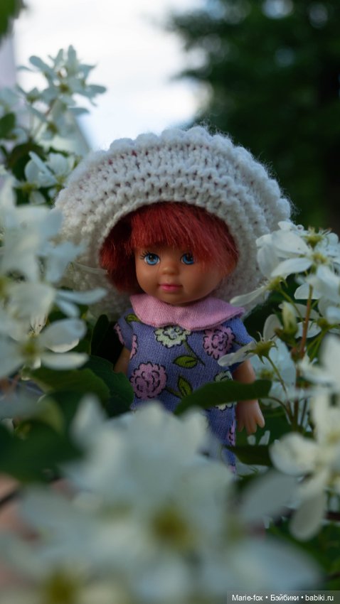 Рыжики в цветах: девочка в береточке и задумчивая косичка (фото 5)