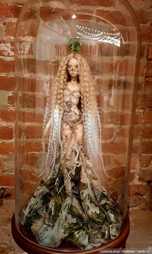 Бал кукол в Санкт-Петербурге или собкор Варвара докладывает