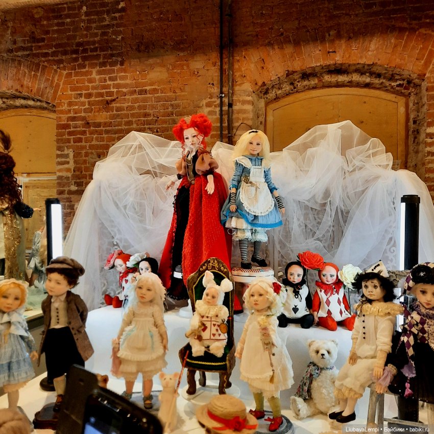 Бал кукол в Санкт-Петербурге или собкор Варвара докладывает. Часть 2