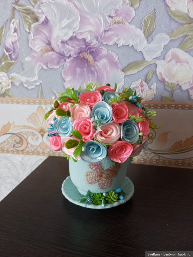 Композиции из роз — Авторские игрушки из разных материалов: синельная проволока (фото 3)