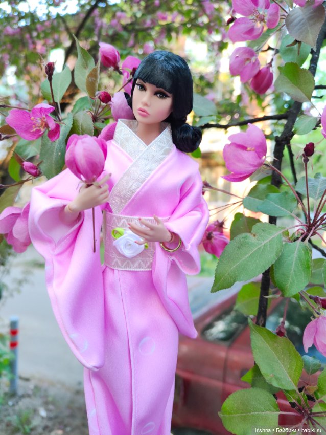 Poppy Parker miss independent в образе японки