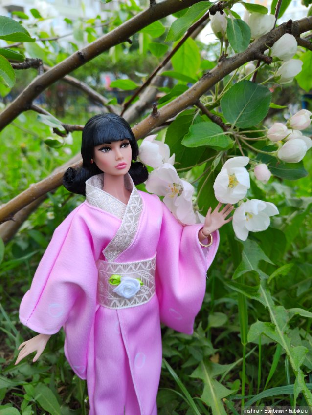 Poppy Parker miss independent в образе японки