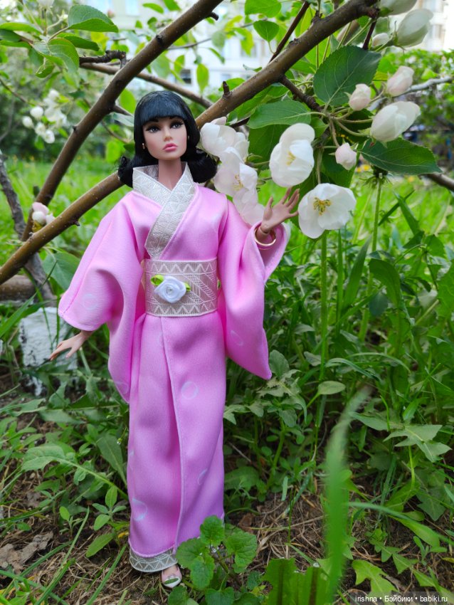 Poppy Parker miss independent в образе японки