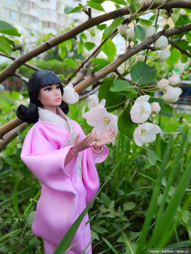 Poppy Parker miss independent в образе японки