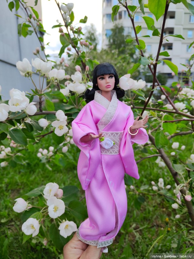 Poppy Parker miss independent в образе японки