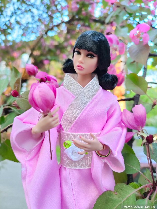 Poppy Parker miss independent в образе японки