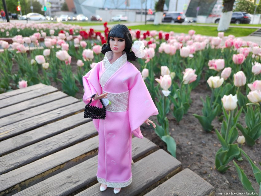 Poppy Parker miss independent в образе японки