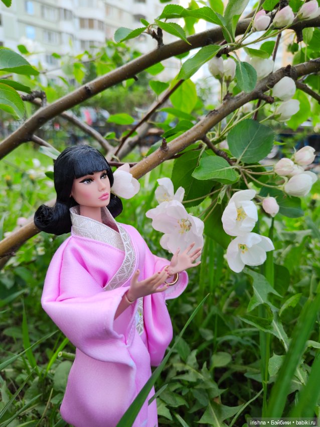 Poppy Parker miss independent в образе японки