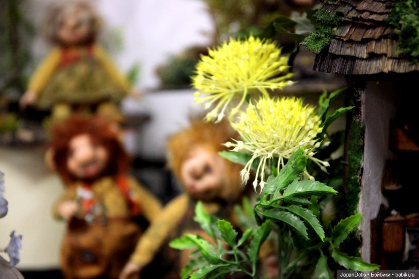 «Кто живет в старом саду» на выставке "Куклы с характером. Четвертая высота"