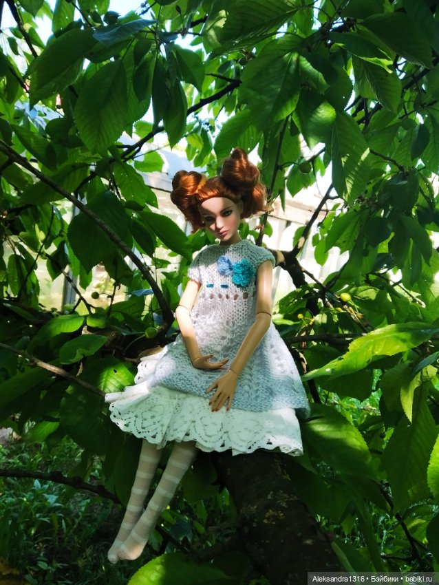 Мечтательная девушка без имени