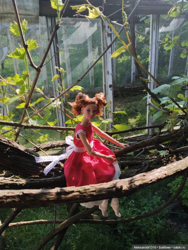 Мечтательная девушка без имени