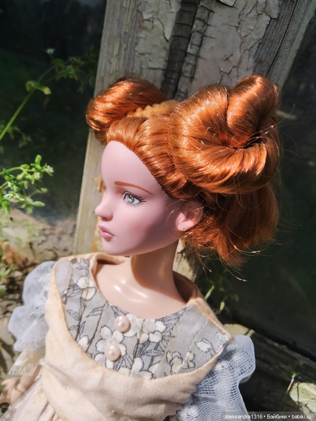 Мечтательная девушка без имени