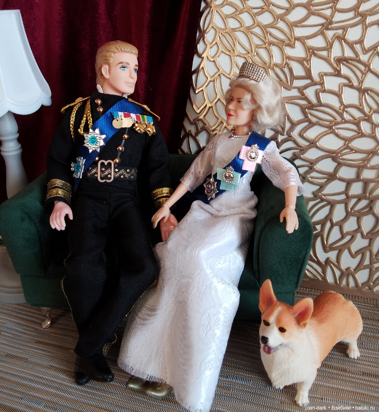 Ее величество Елизавета 2-я Виндзор и ее муж, герцог Эдинбургский принц Филипп (фото 2)