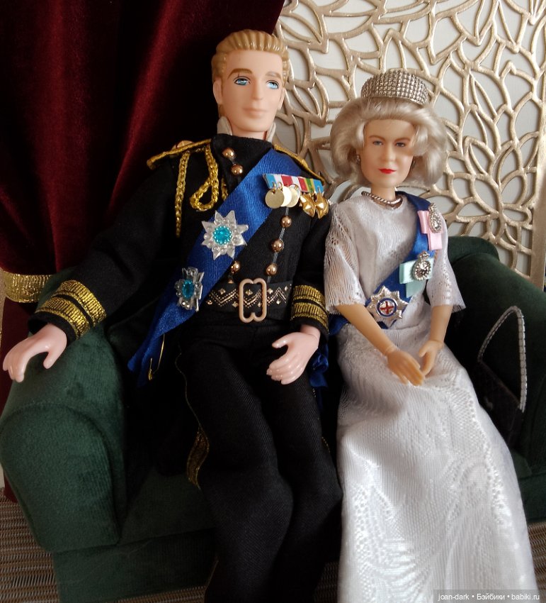 Ее величество Елизавета 2-я Виндзор и ее муж, герцог Эдинбургский принц Филипп (фото 6)