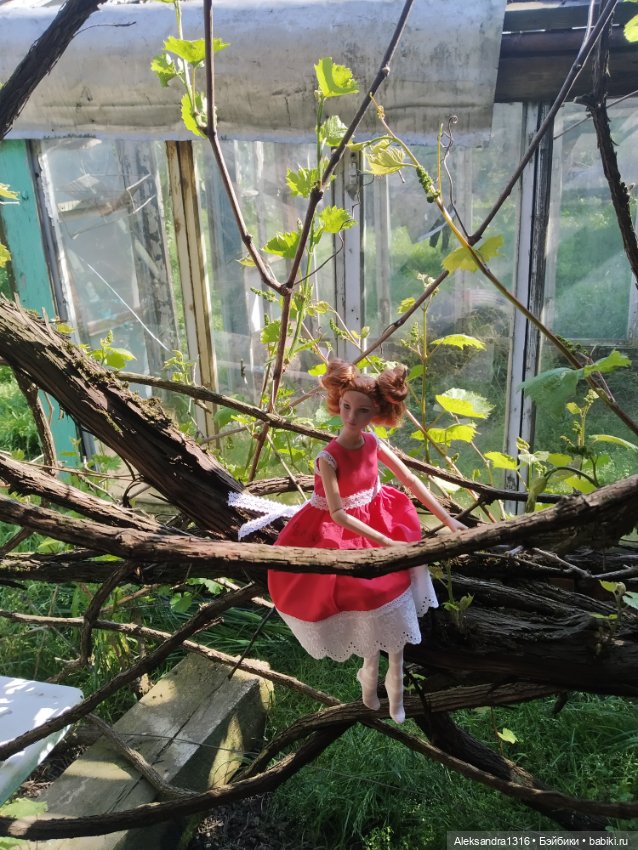 Мечтательная девушка без имени